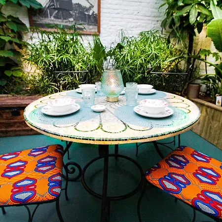 Bed & Breakfast Jardin D'hiver De 70 M2