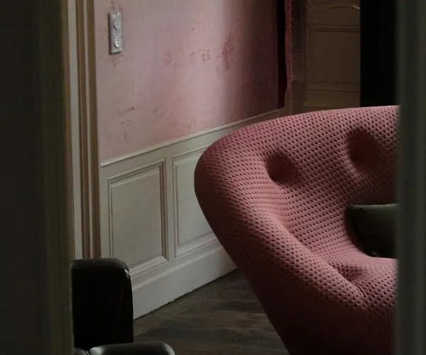 Jardin D'hiver De 70 M2 Bed & Breakfast